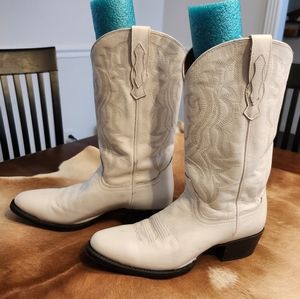 GORGEOUS EUC Shyanne Blanca Western Boots- Round Toe